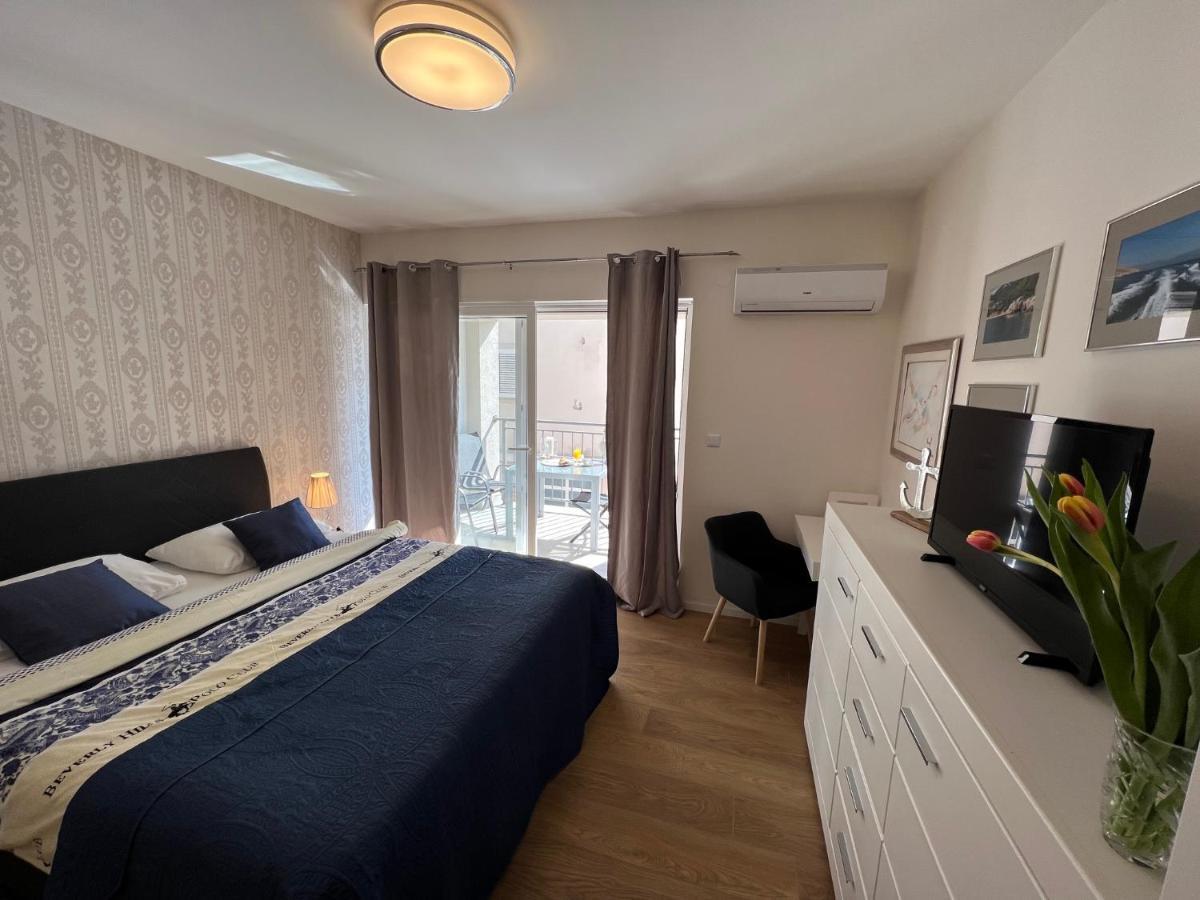 Studio Apartment Marina Mel Novi Vinodolski Bagian luar foto