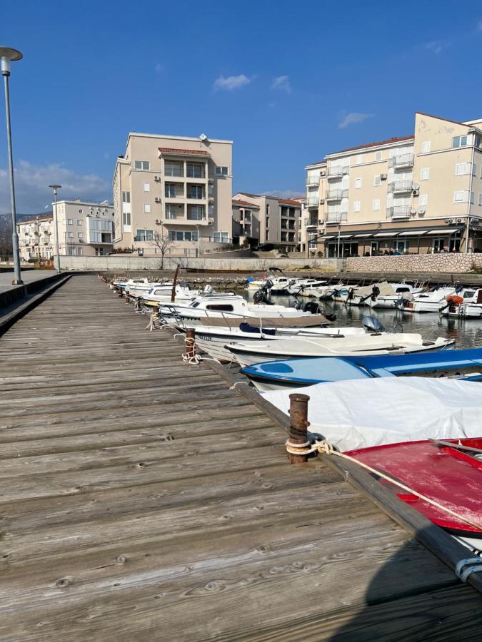 Studio Apartment Marina Mel Novi Vinodolski Bagian luar foto